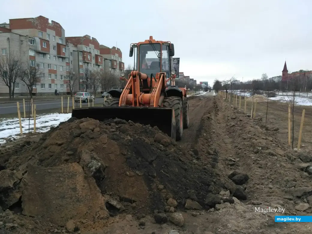 На улице Островского начали ремонт тротуара. Могилев, 16.02.2023 г. Фото читателя, прислано по вайберу.