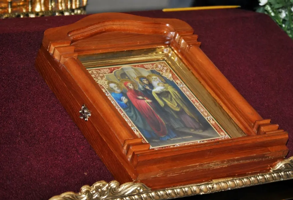 Архиепископ Могилевский и Мстилавский Софроний совершил Божественную Литургию в Спасо-Преображенском кафедральном соборе города Могилева. 15.02.2023 г. Фото: