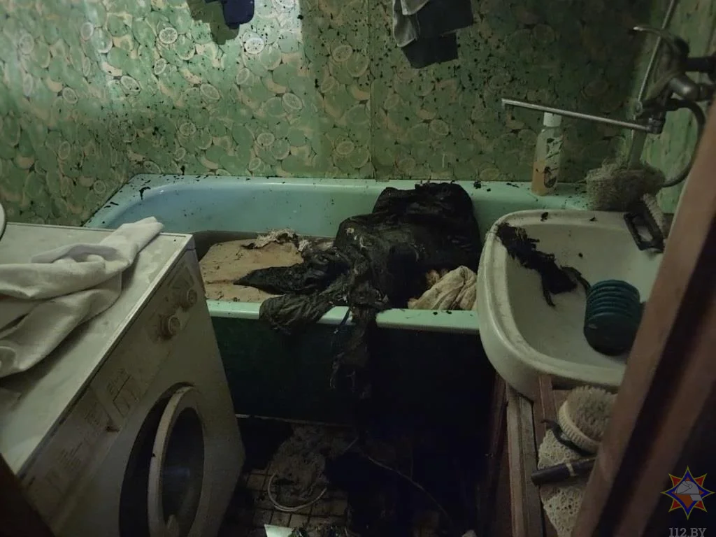 18 февраля 2023 года. На улице Минское шоссе в Могилеве горела квартира. Спасли пенсионерку. Фото: МЧС.