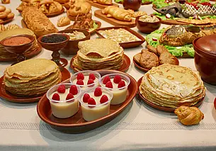 Врач рассказала, кому стоит отказаться от блинов даже на Масленицу