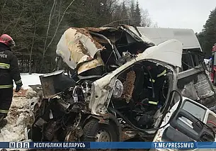 В Смолевичском районе самосвал столкнулся с маршруткой: погибли 11 человек