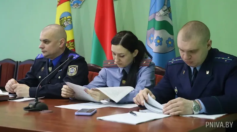 Итоговое заседание комиссии по делам несовершеннолетних Могилевского райисполкома. Фото: pniva.by