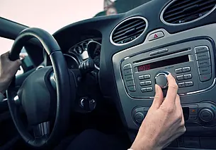 Хакеры взломали радиостанции и объявили воздушную тревогу в городах России