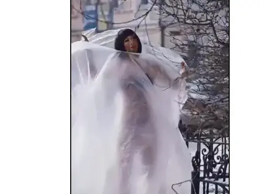 Жительница Красноярска разделась, чтобы привлечь внимание к проблеме грязного воздуха