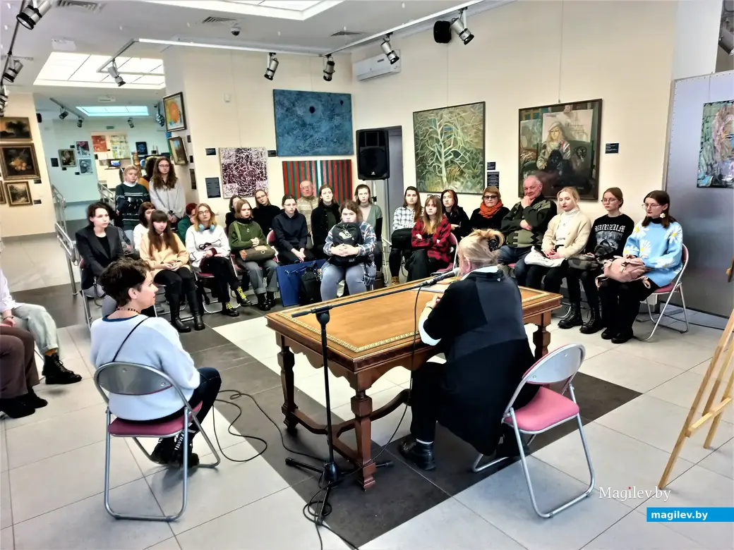 Творческая встреча с легендарной Верой Юрковой. Могилев, выставочный зал музея истории Могилева.