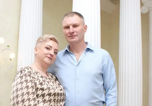 «Тяжело только первые 20 лет!» Семья Букасов отметила 25 лет совместной жизни