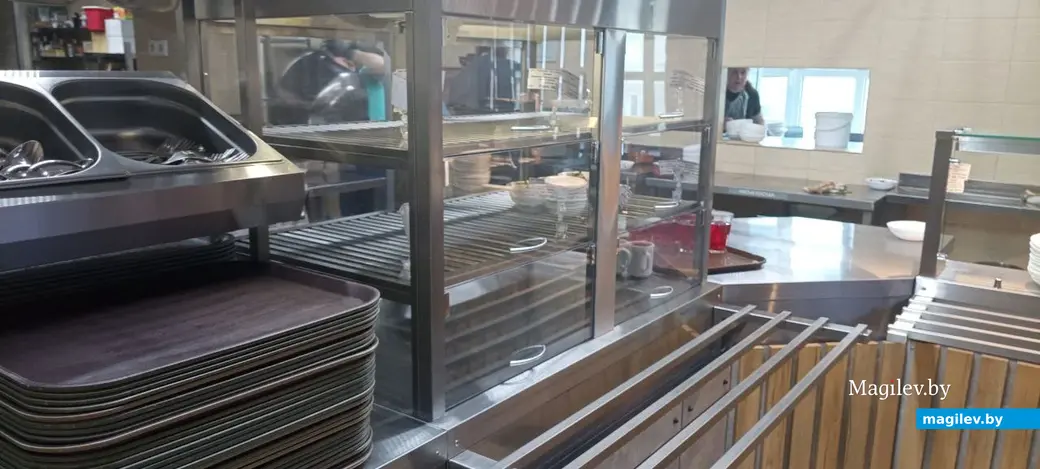 Традиционные подносы...