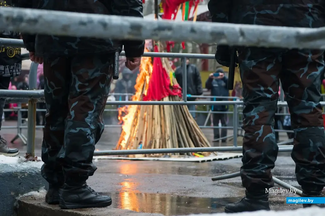 Могилев, 25 февраля 2023 года. Гуляния на Масленицу в Печерском лесопарке.