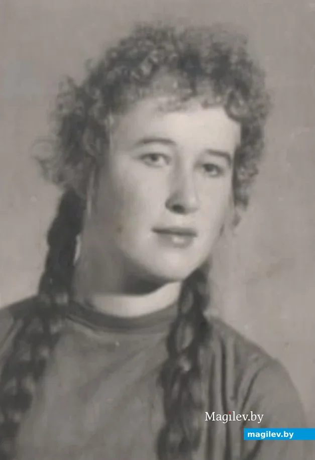 Нине 18 лет, и она только что приехала в Бобруйск. 1965 г.