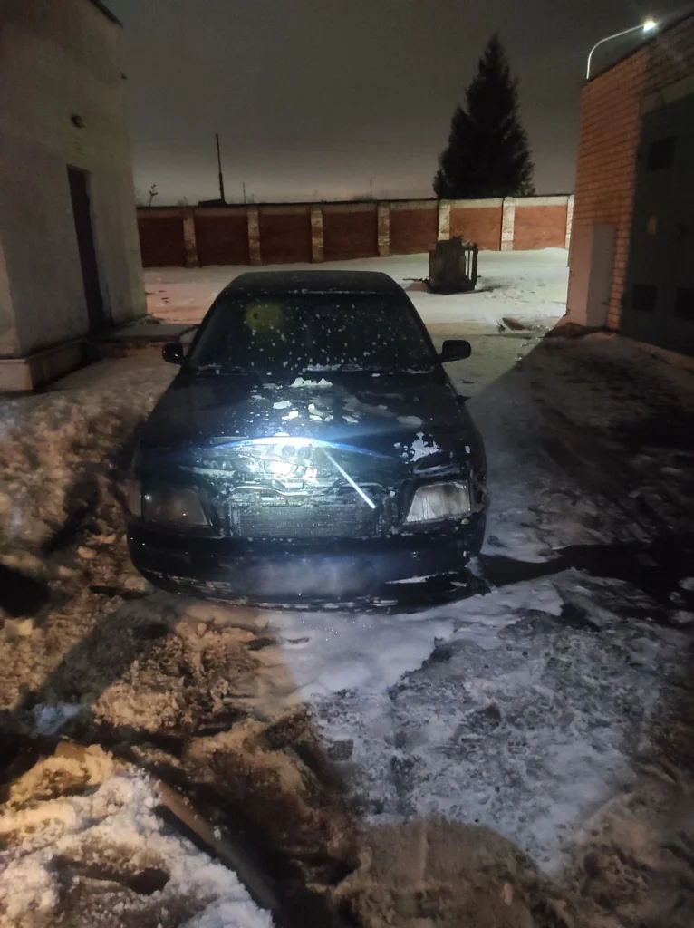 Специалисты работают над установлением причин пожара.