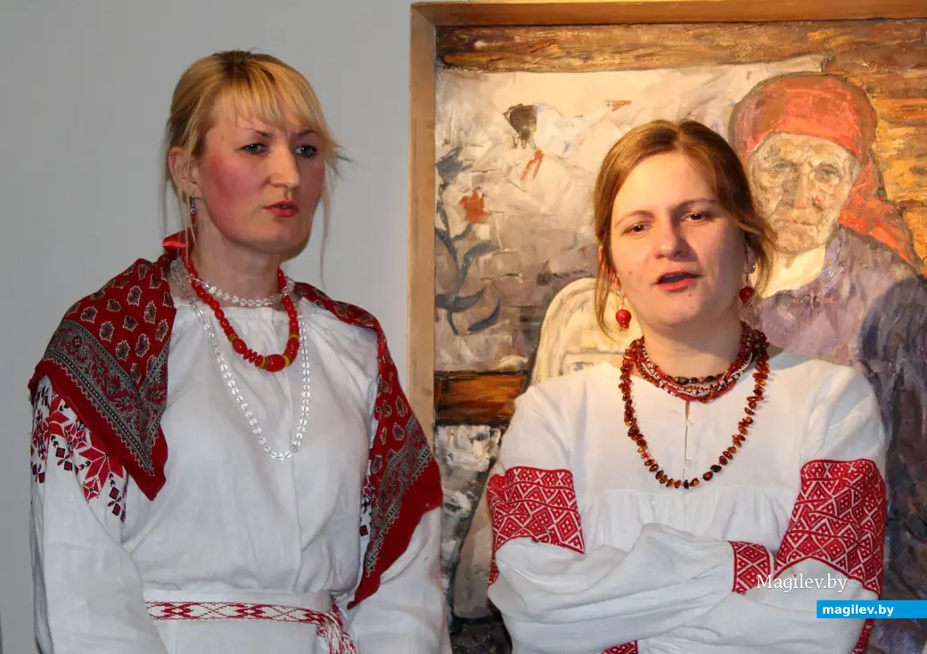 Музей Бялыницкого-Бирули. Выставка «Жаночы род». Могилев. 3 марта 2023 года. На торжественной церемонии открытия проекта. Белорусские народные песни.