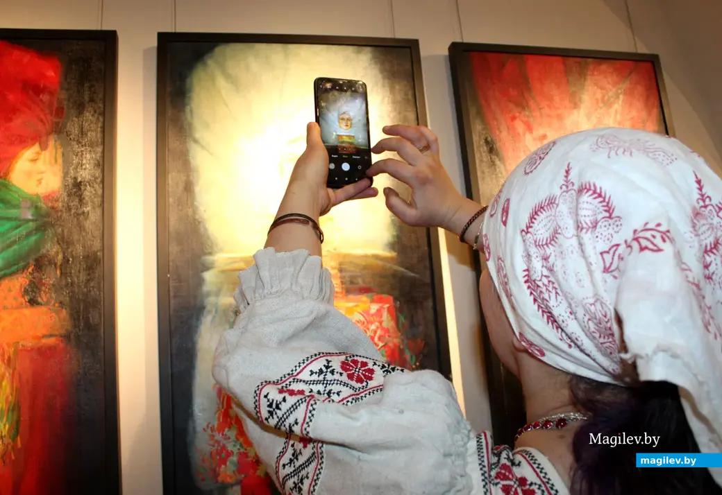 Музей Бялыницкого-Бирули. Выставка «Жаночы род». Могилев. 3 марта 2023 года.