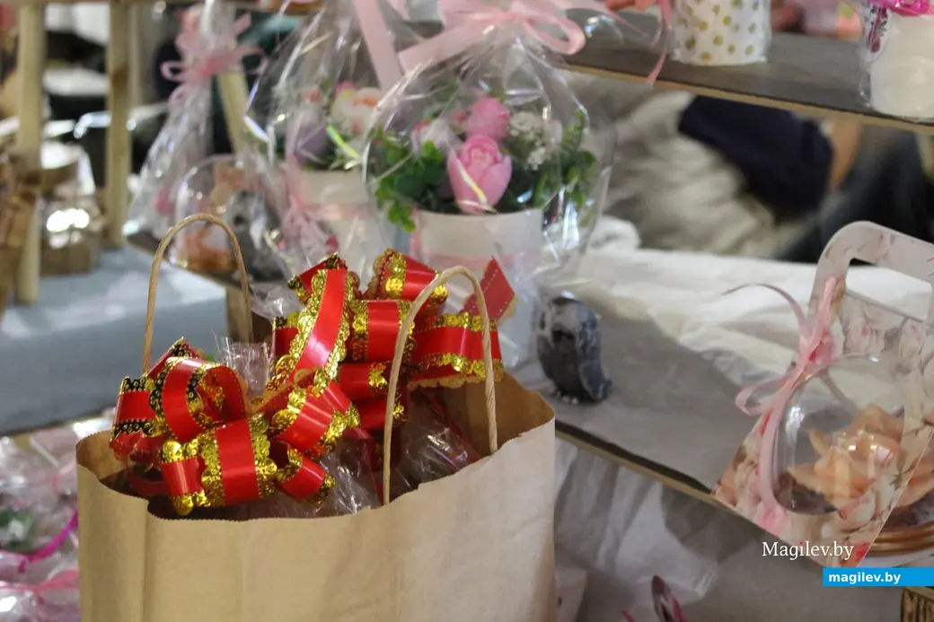 Выставка-ярмарка ремесленников «Шчырай Майстэрні» в торговом центре «Е-Сити» (улица Гагарина,79). Могилев, март 2023 год.