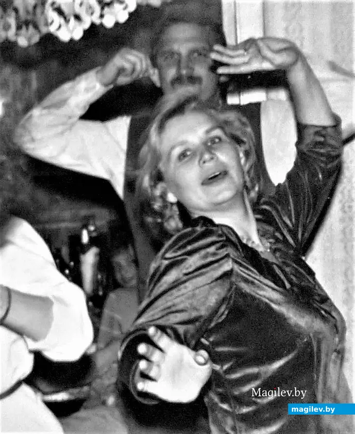 Наши девочки были (и по сей день остаются) самыми лучшими и самыми красивыми. Могилев, 1994 год.