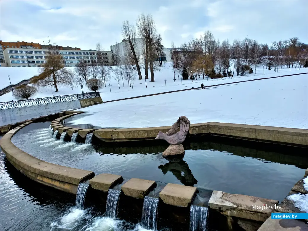 Русалка-Алка на Дубровенке. Могилев, март 2023 года.