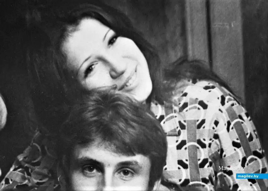 Наши девочки были (и по сей день остаются) самыми лучшими и самыми красивыми. Могилев, 1975 год.