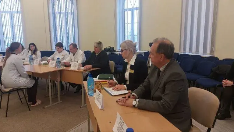 Выпускники Могилевского медколледжа получили направления на первые рабочие места. Фото: mogilev.1prof.by.