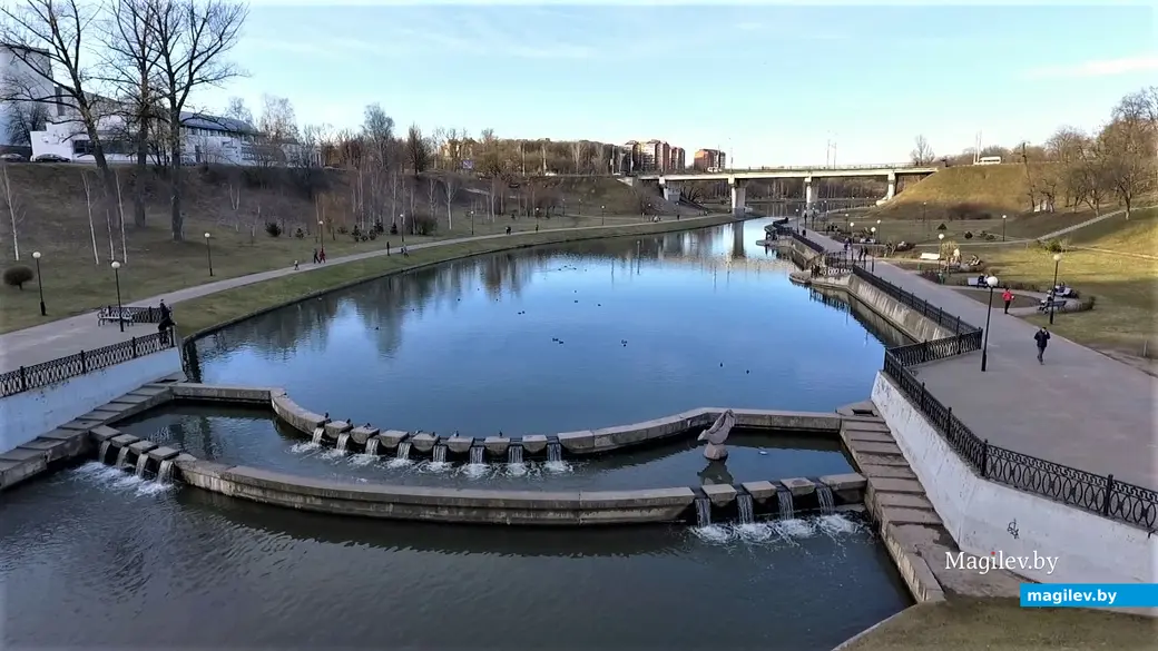 Русалка-Алка на Дубровенке. Могилев, 2015 год.