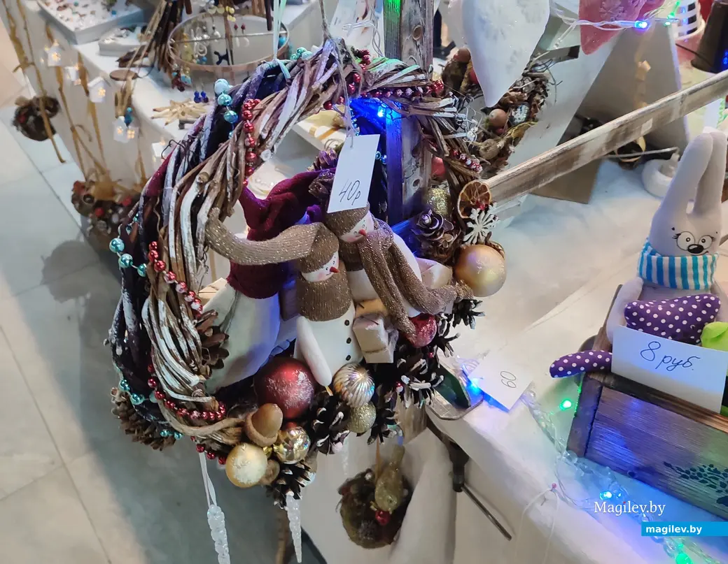 Выставка-ярмарка «Навагодні падарунак ад «Шчырай Майстэрні» в ТЦ «Е-Сити». 30 декабря 2023 г.