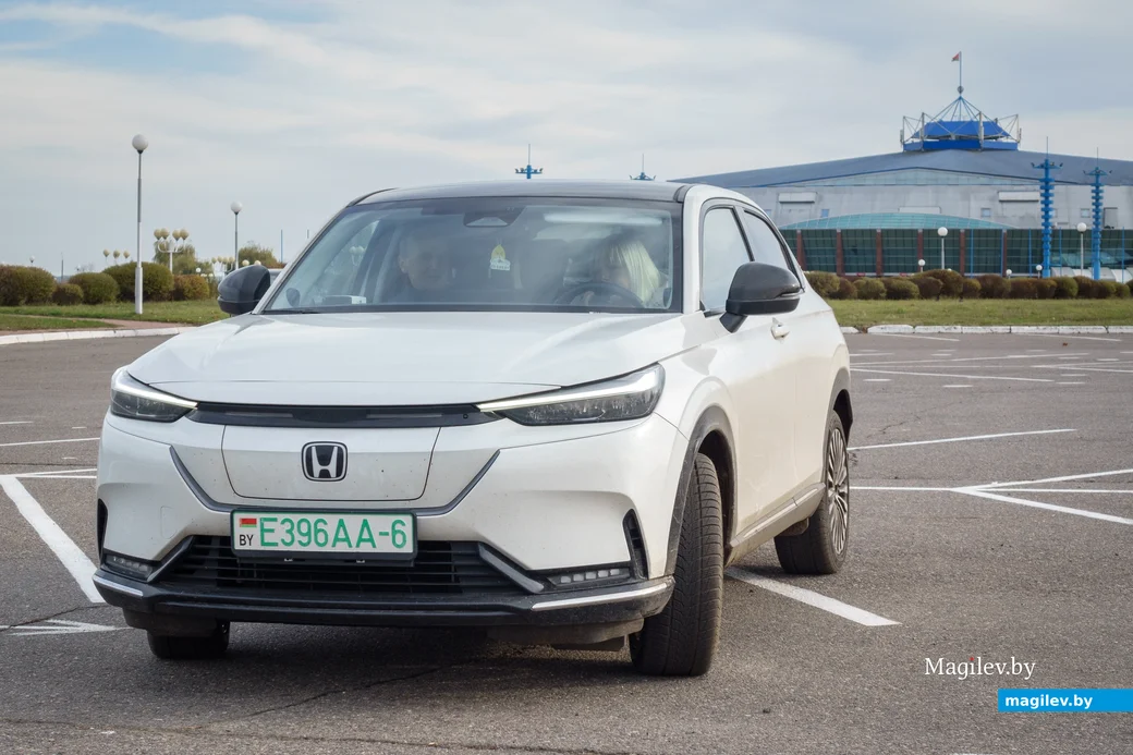 10.11.2023. Бобруйск. Электромобиль Honda eNS1.