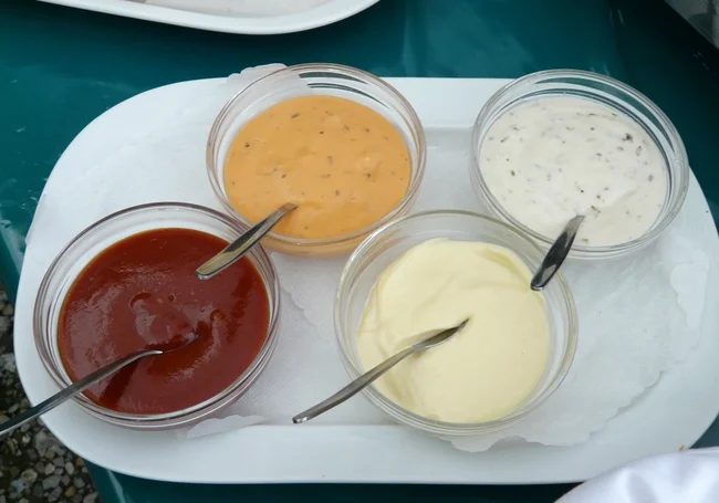 При каких заболеваниях стоит забыть про майонез и кетчуп: мнение диетолога