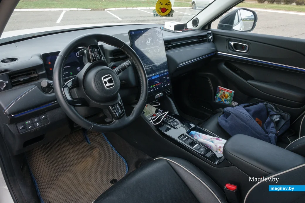 10.11.2023. Бобруйск. Электромобиль Honda eNS1.