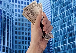 Взять кредит и не угодить в финансовую «ловушку»: ТОП-5 важных правил безопасности