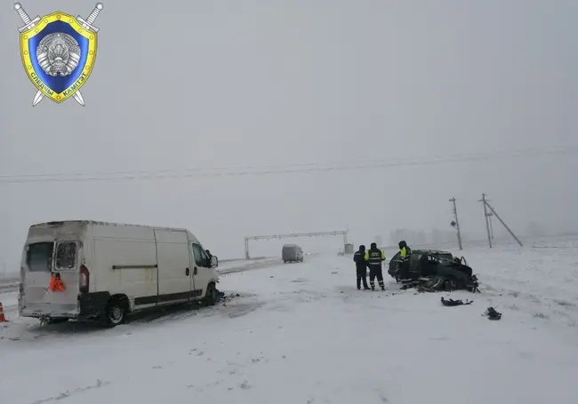 Очередное лобовое столкновение: на трассе Минск-Могилев пострадали три человека