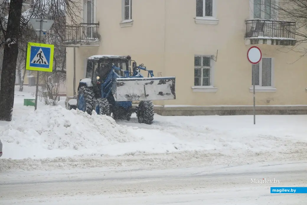 29 ноября 2023 г. Могилев снова заметает снегом!