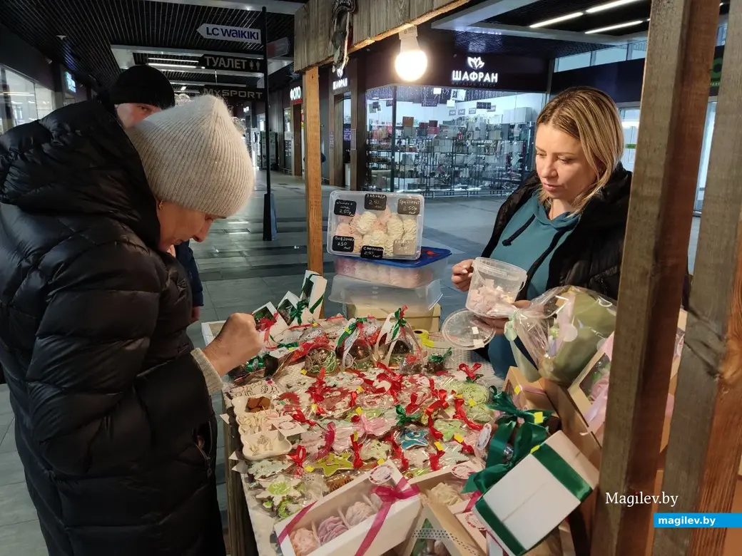 Могилев, ТЦ Е-Сити, фермерский маркет «Свая ежа», 3.12.2023 г.