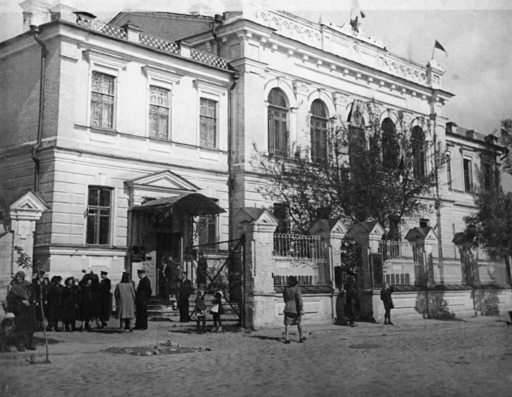 Местом работы единственного до 1928 года в Могилеве адвоката был его собственный дом по ул.
