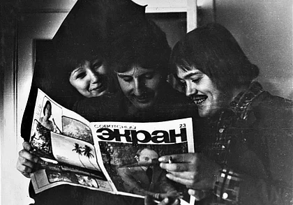 Картина маслом. Красная папка из прошлой жизни и старые друзья – из нынешней