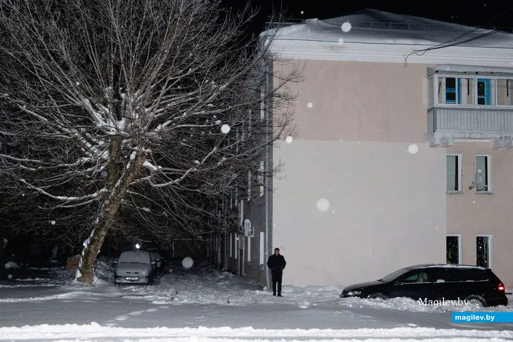 Декабрь 2023 г. Могилев. Вечерняя снежная сказка.