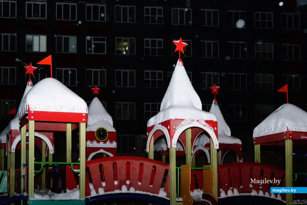 Декабрь 2023 г. Могилев. Вечерняя снежная сказка.