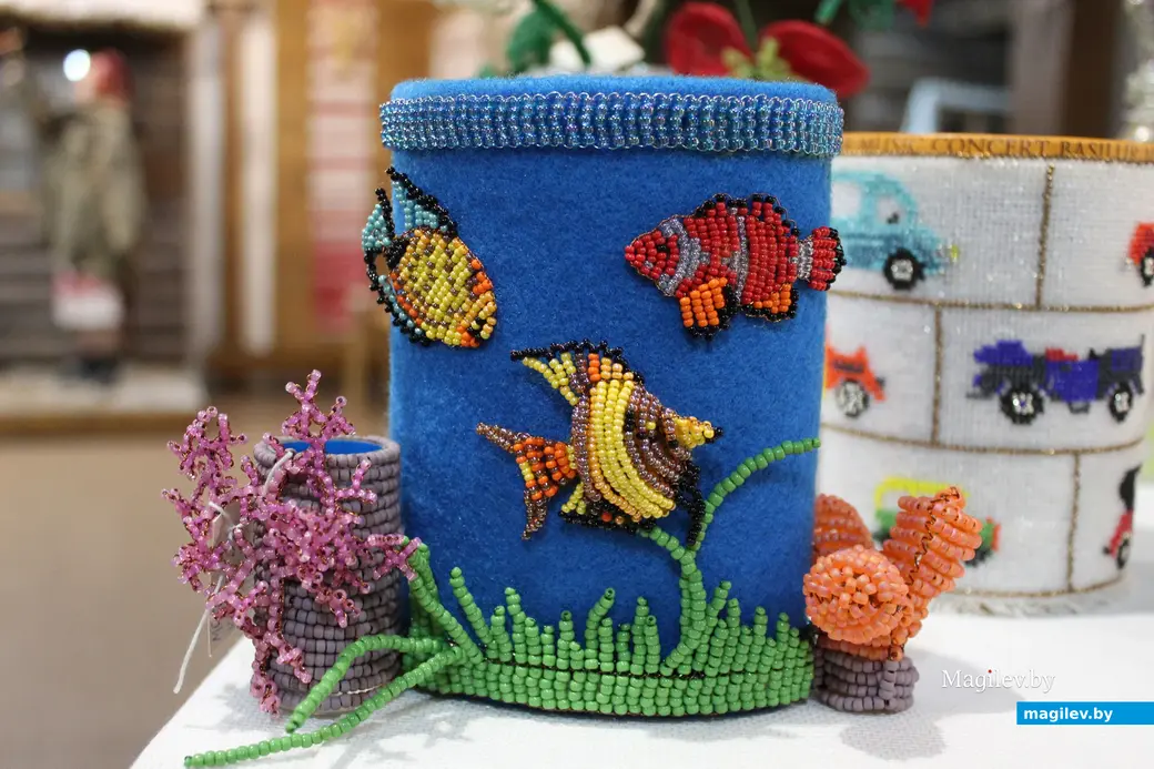 Работы из бисера Эльзы Григорьевны Гаврюшенко. Музей этнографии Могилева. 6 декабря 2023 года.