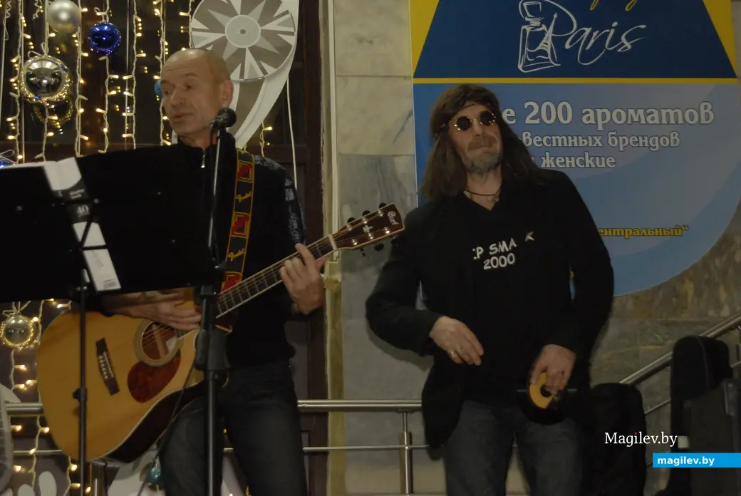 Леннон (в составе группы Сергея Коноплева) в Центральном универмаге. Могилев, 2014 г.