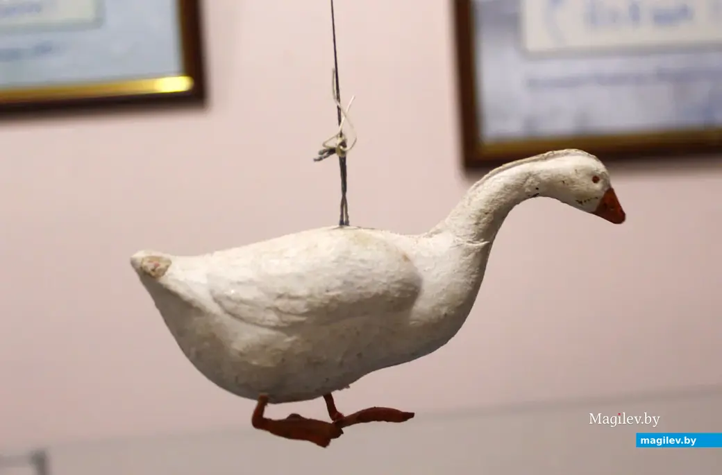 Выставка елочных игрушек и новогодних открыток. Этнографический музей Могилева. Декабрь 2023 года.