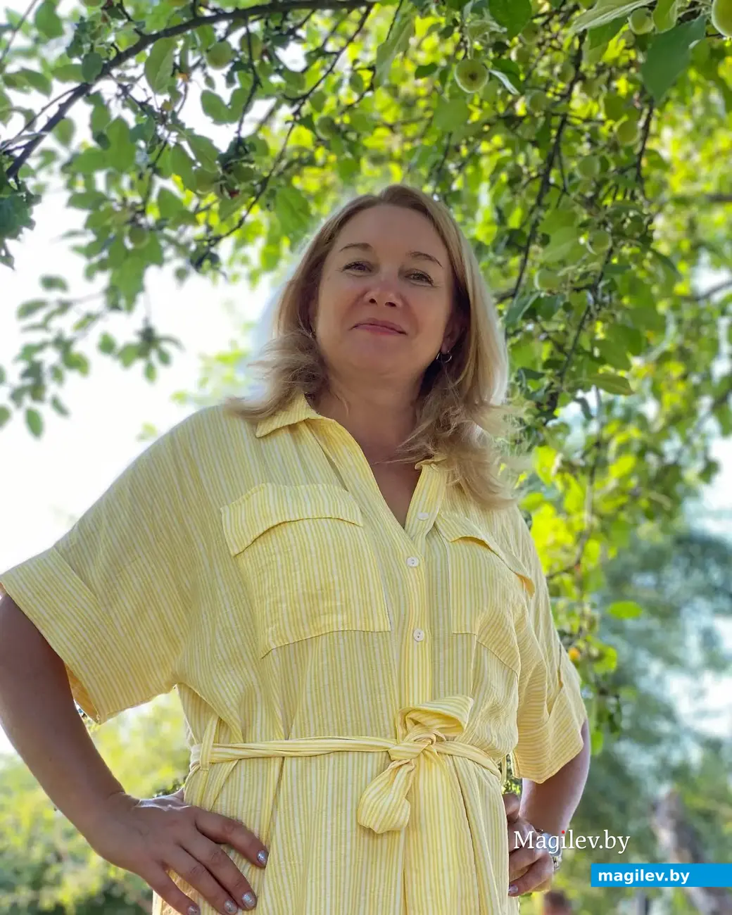 «Бицепсы мы себе уже накачали». Как могилевчане создали семейный бизнес по производству сыродавленного масла. Наталья, которая вместе с супругом закупает сырье,