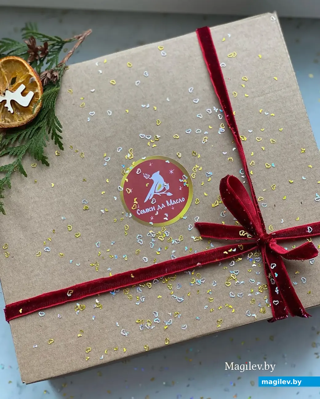 «Бицепсы мы себе уже накачали». Как могилевчане создали семейный бизнес по производству сыродавленного масла.