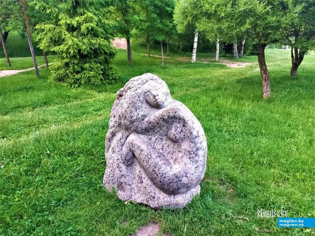 Скульптура Нимфы (по имени Дина). Могилев, Дубровенка, 2023 г.
