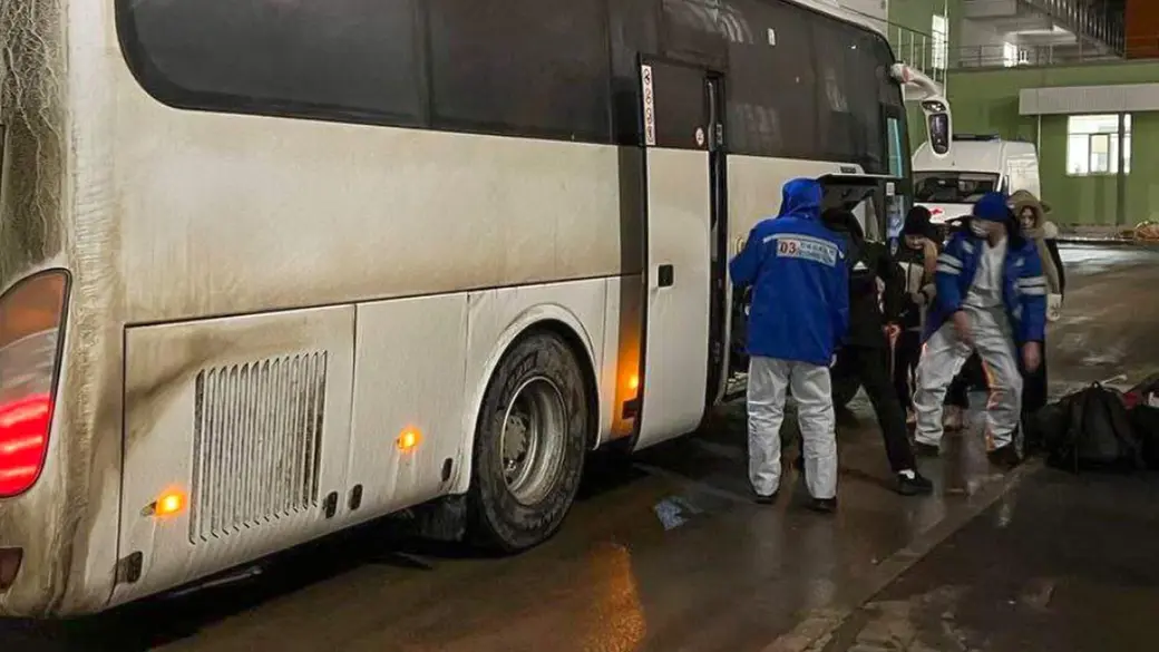 124 ребенка сняли с поезда в России. Несовершеннолетних доставили в инфекционную больницу, около 60 детей имеют признаки ОРВИ. Фото из ТГ губернатора Саратовской области