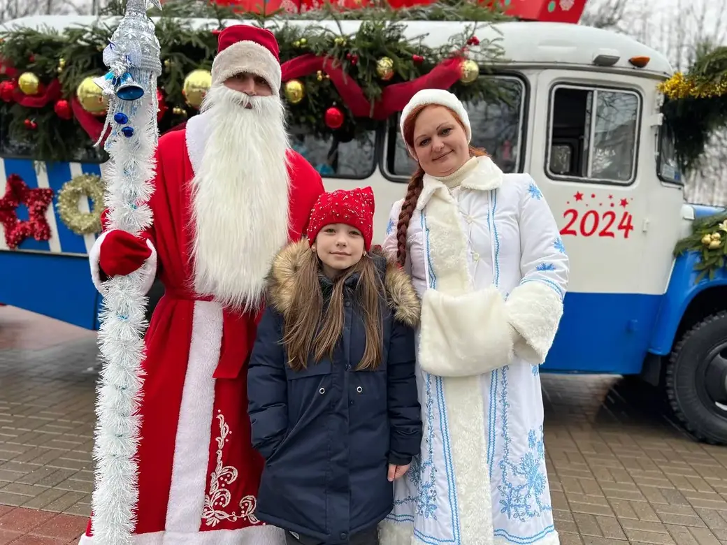 23.12.2023 г. Могилев. Автопарад «За рулем Дед Мороз» . Фото: Mogilevnews.by