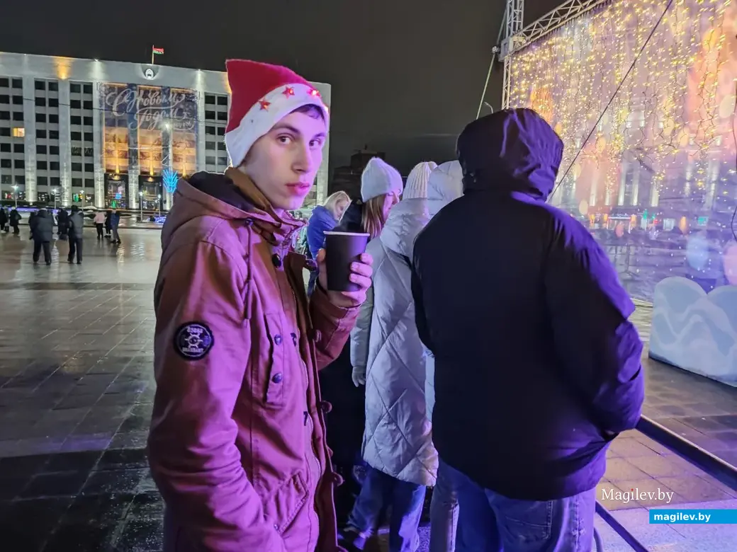 23.12.2023 г. Могилев, площадь Единства, праздник-акция «До Нового года осталось…»