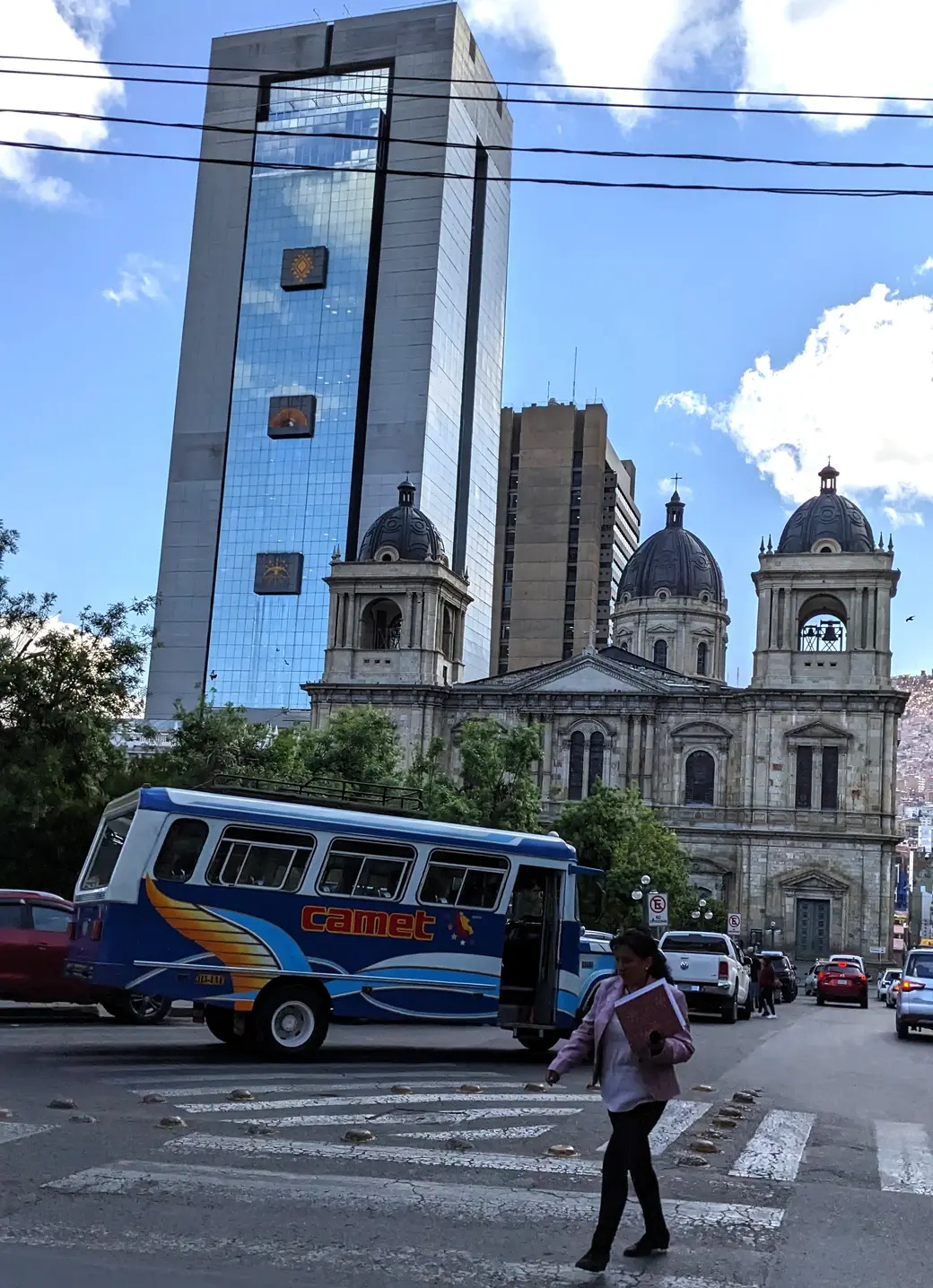 Город Ла-Пас, Боливия. Октябрь 2023 г.