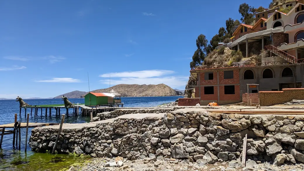 Озеро Титикака в Боливии. Октябрь 2023 г.