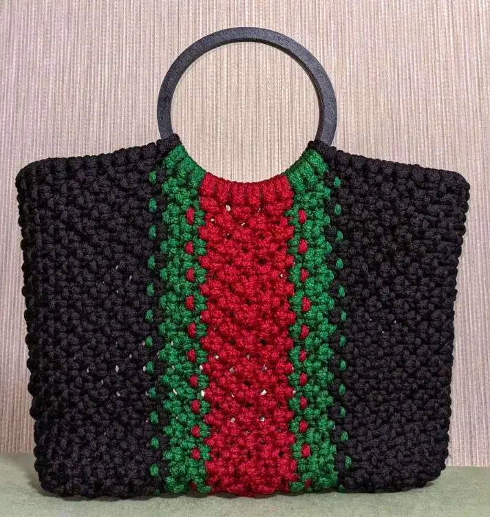 Декабрь 2023 года. Могилев. Сумка, изготовленная Анастасией Ледневой.