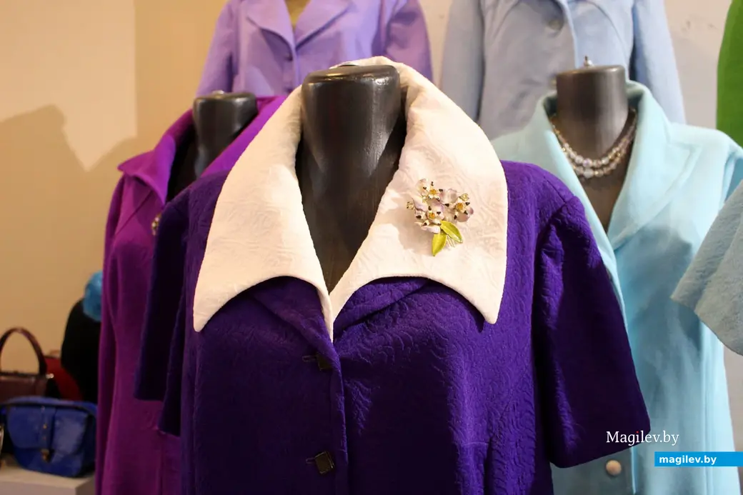 Выставка «От кринолина до mini-юбки. От турнюра до sport-шика. От корсета до oversize». Могилевский областной краеведческий музей. Апрель 2023 года.