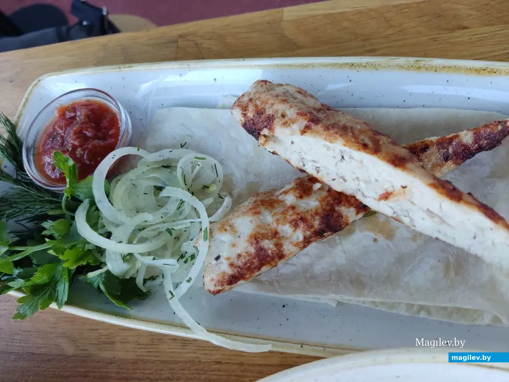 Люля-кебаб из курицы. Могилев, «BBQ CAFE». 29.04.2023 г.