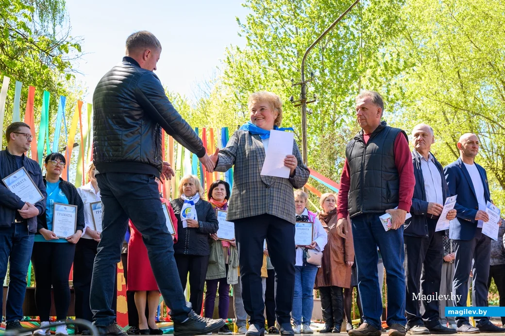 01.05.2023. Городской парк. Церемония награждения Бобруйским городским объединением профсоюзов