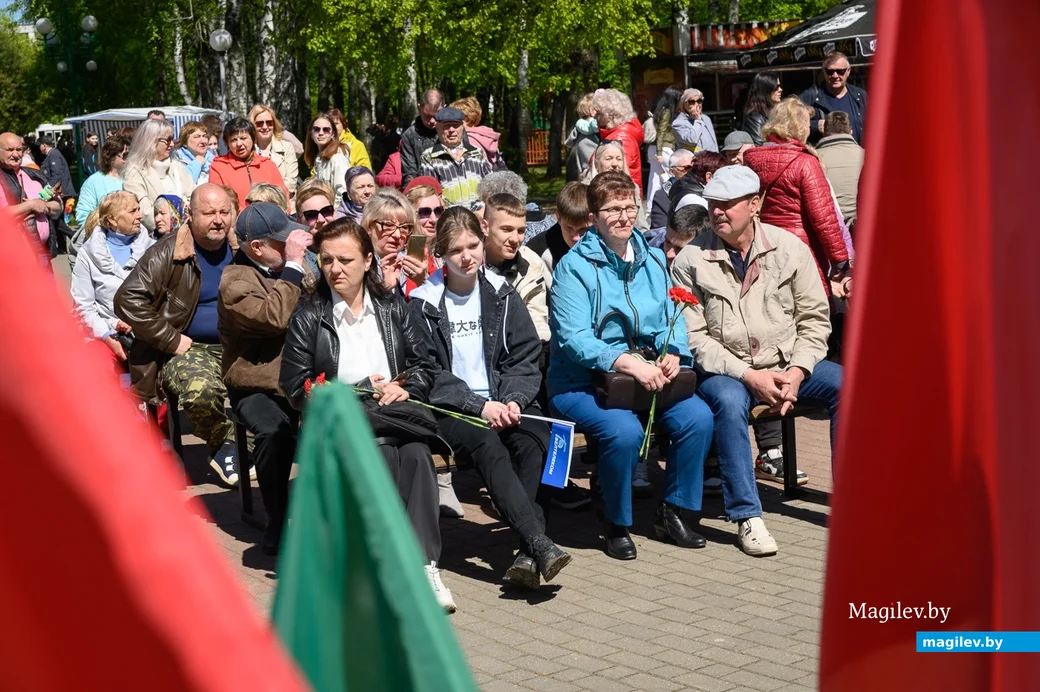 01.05.2023. Городской парк. Церемония награждения Бобруйским городским объединением профсоюзов